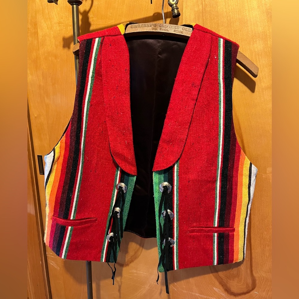 Vintage Dion’s of Texas Western vest women’s size 16. Medium.